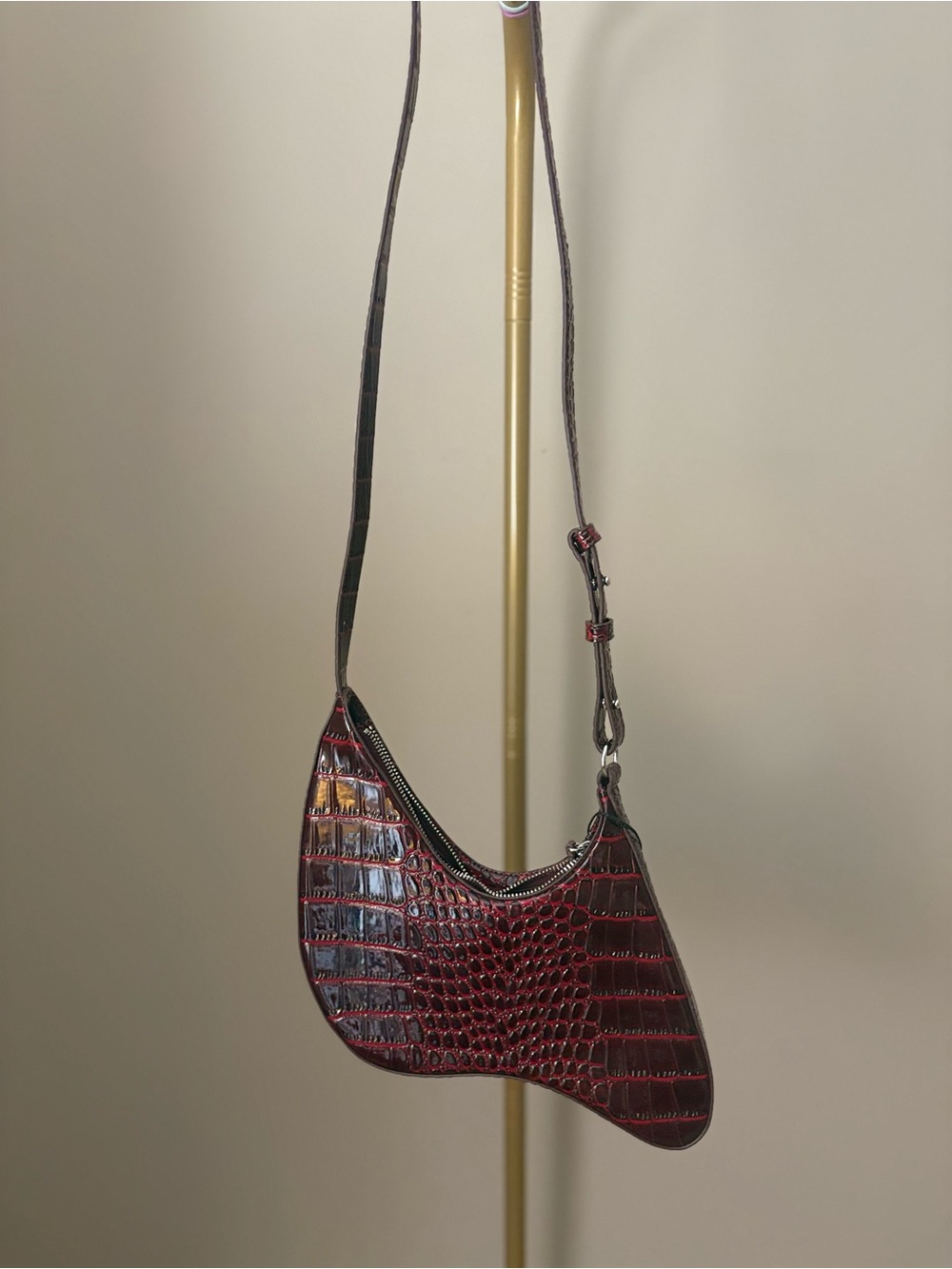 Puppets and Puppets Thing 2 Bag in Merlot